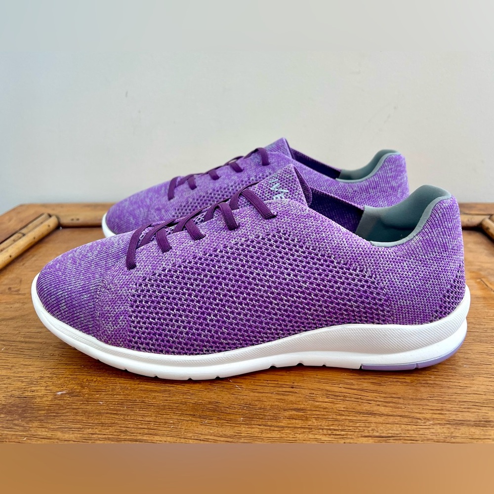 Cosyfeet Women’s Juno Slip On Sneaker Size 8.5 Purple